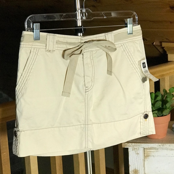 GAP Dresses & Skirts - ~NWT~Gap Skirt~Sz 2